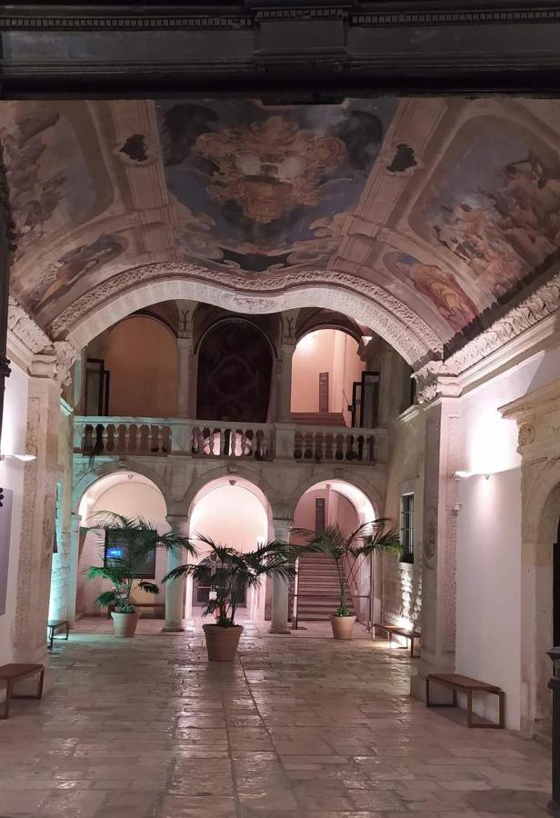 Casa Belvedere - Centro Storico Barletta Dış mekan fotoğraf